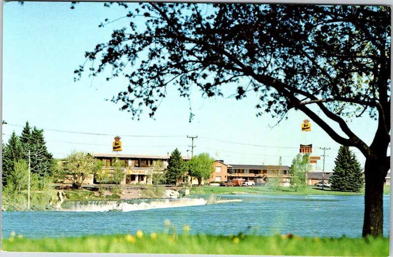 Postcard MOTEL SCENE Idaho Falls Idaho ID AN8429