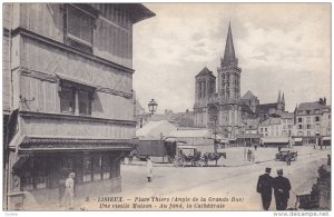 LISIEUX, Calvados, France; Place Thiers (angle de la Grande Rue), Une vieille...