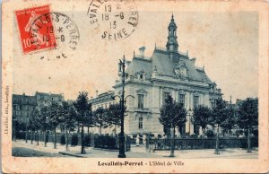 France Levallois-Perret L'Hôtel de Ville Vintage Postcard C162