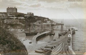 Sailing & navigation themed postcard Newquay Harbour pier sailing vessel tracks