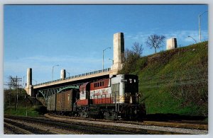 CPR Train 322, 1967, High Level Bridge Hamilton Ontario, Vintage Chrome Postcard