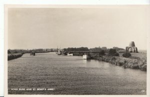 Norfolk Postcard - River Bure and St Benet's Abbey - Real Photograph   ZZ2538