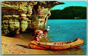 Native American Canoe Swallows Nest Wisconsin Dells WI UNP Chrome Postcard J14