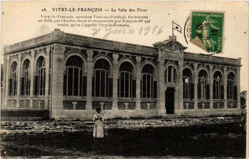 CPA Vitry-le-Francois - La Salle des Fetes (742128)