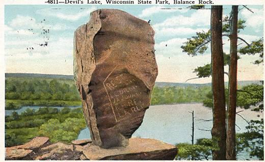 WI - Wisconsin State Park, Devil's Lake, Balanced Rock