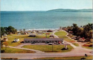 Vtg Belfast Maine ME Colonial Gables Motel & Cottages 1950s Chrome View Postcard