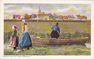 Netherlands Marken Gezicht op het dorp Locals In Local Costume