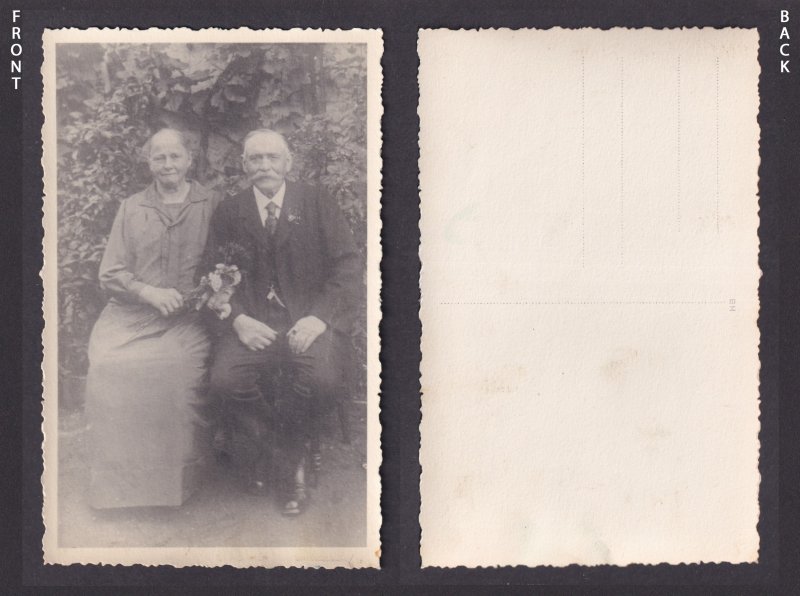 Vinatage postcard GERMANY RPPC An elderly couple
