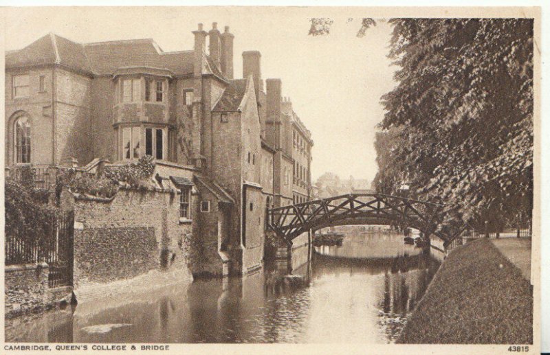 Cambridgeshire Postcard - Queen's College & Bridge - Ref 20405A