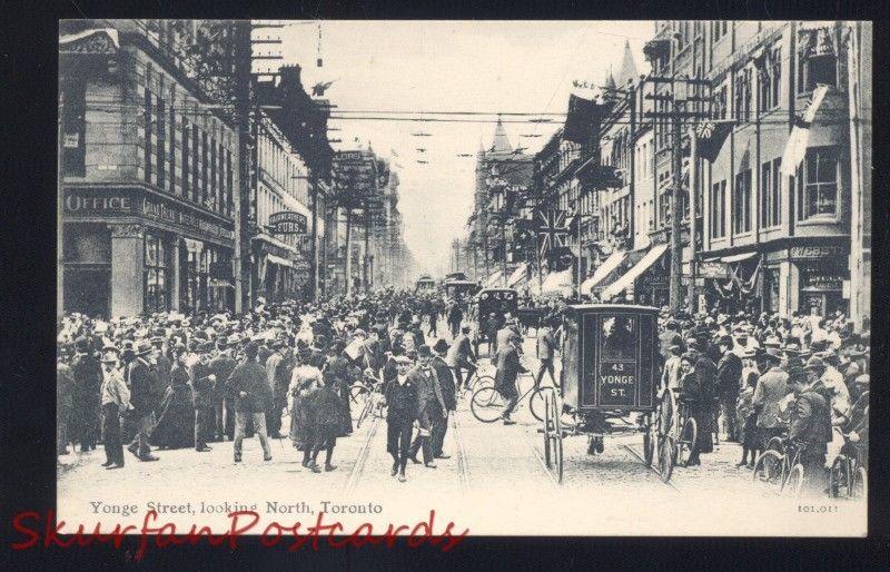 TORONTO ONTARIO CANADA DOWNTOWN YONGE STREET SCENE VINTAGE POSTCARD