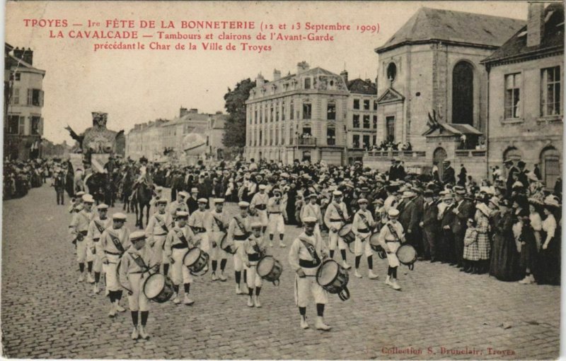 CPA TROYES 1re Fete de la Bonneterie (47128)