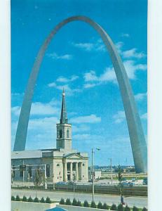 Unused Pre-1980 ARCH AND CHURCH SCENE St. Louis Missouri MO L2981-13