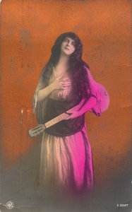 Lot of 4 postcards mandolin music instrument beauty lady portrait Romania c.1913