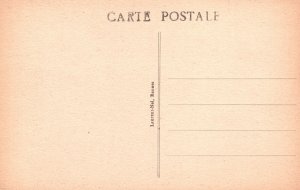 Vintage Postcard Josselin Pelerins Baisant Le Manteau De N. D. Du Roncier France