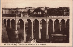 Luxembourg Passerelle et Boulevard de la Pétrusse Vintage Postcard C193