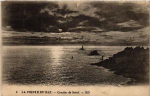 CPA La Pointe du RAZ - Coucher de Soleil (458052)