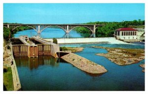 Postcard DAM SCENE Minneapolis - St. Paul Minnesota MN AP1182