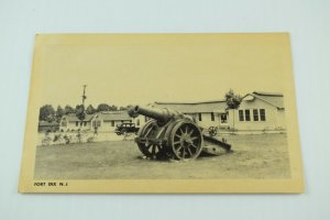 WWI WWII Howitzer At Finance Office Fort Dix, New Jersey Vintage Postcard P72 