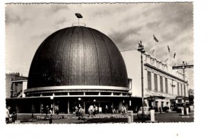 Real Photo, London Planetarium, Madame Tussauds, England