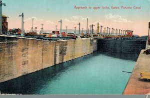 Approach to Upper Locks Gatun Panama Canal Postcard 06.89