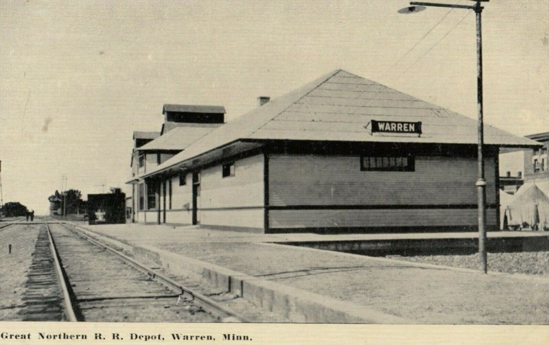 WARREN, Minnesota, 1900-10s; Great Northern Railroad Train Station