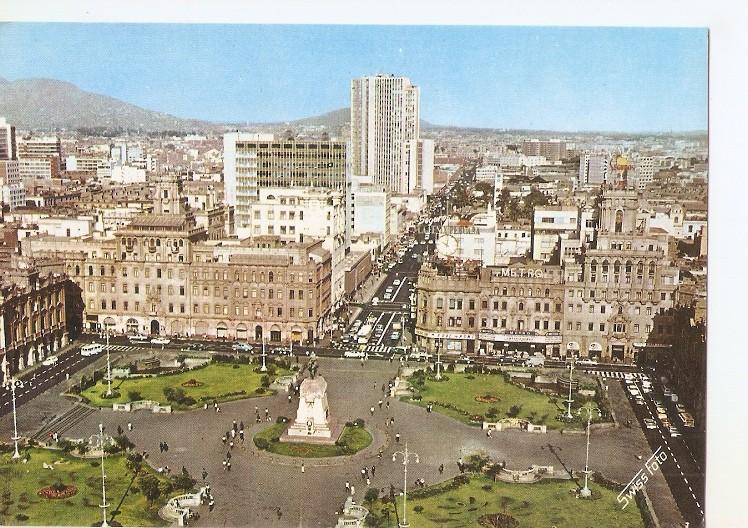 Postal 048811 : Lima. Peru. Plaza San Martin con el Ministerio de Educacion P...