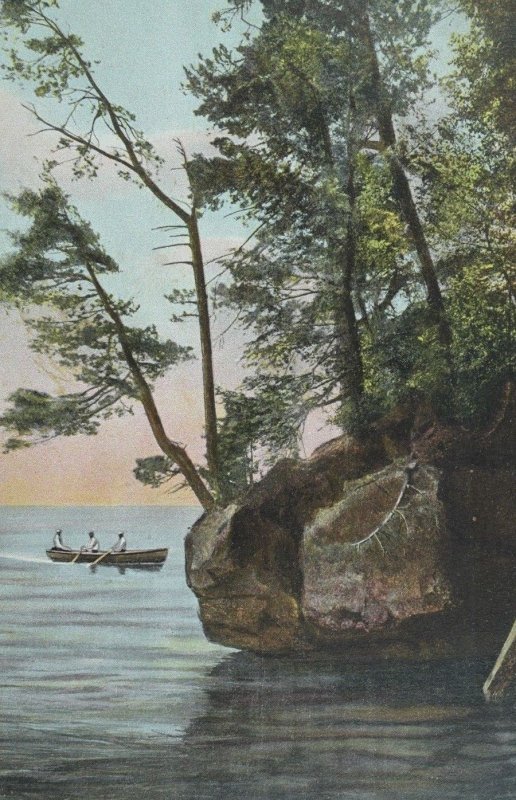 C.1910 Wilson/Hermit Island Cliffs Apostle Islands, WI Postcard P103