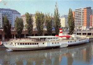 BC59757 bateaux ships Johann Strauss at Vienna