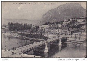 GRENOBLE , France , 00-10s ; Pont de France et la Montagne du Neron
