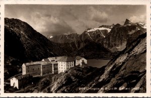 Switzerland Hospice du Grand St-Bernard Vintage RPPC C033