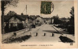 CPA LAROCHE-MIGENNES - L'Avenue de la Gare (358491)