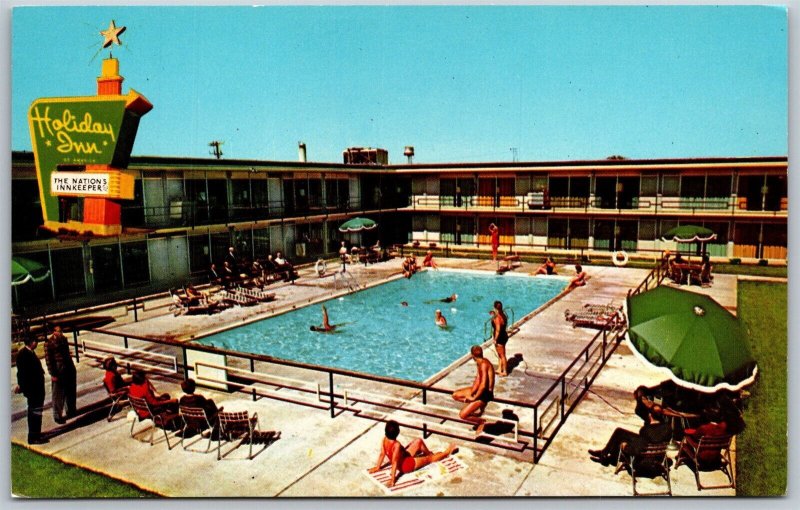 Vtg Peoria Illinois IL Holiday Inn Hotel Motel Pool View 1960s View Postcard