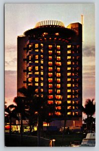 Beautiful View Pier 66 Hotel in FORT LAUDERDALE Florida Vintage Postcard 0677