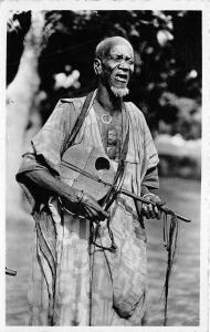 B91675 niger africa musicien haoussa Hausa musician types folklore