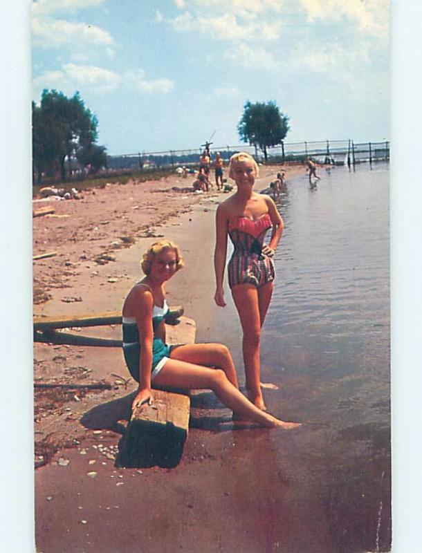 Pre-1980 risque PAIR OF SEXY CANADIAN GIRLS AT BEACH IN ONTARIO CANADA HL4131