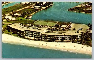 1973  La Playa  Motor Inn   Naples  Florida    Postcard