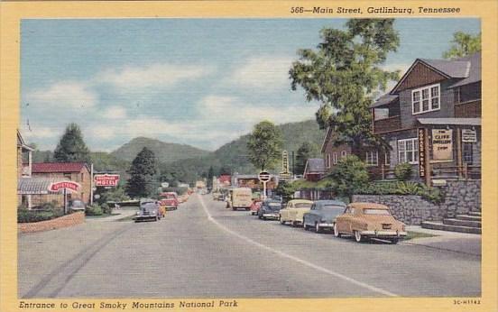 Main Street Gathlinburg Tennessee