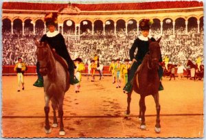 VINTAGE CONTINENTAL SIZE POSTCARD DEFILING THE TOREROS BULL FIGHTING MADRID 1958