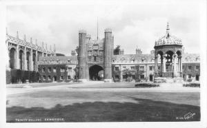 uk39440 trinity college cambridge real photo  uk lot 22 uk