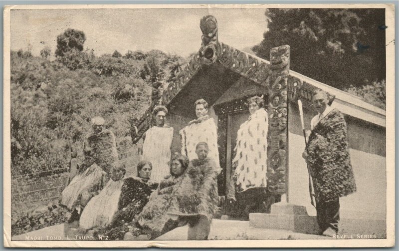 NEW ZEALAND MAORI TOMB VINTAGE POSTCARD