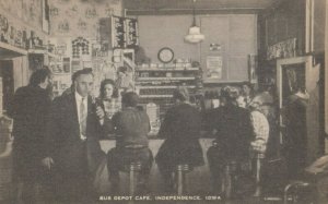 INDEPENDICE , Iowa, 1930s ; Bus Depot Cafe