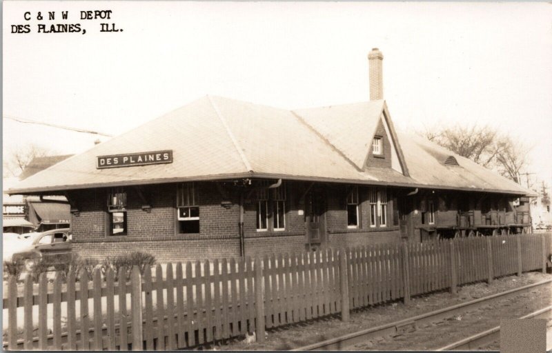 C & NW Depot Des Plaines IL Real Photo Postcard PC504