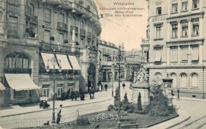 Germany Wiesbaden Kranzplatz mit Hygia Gruppe Vintage Postcard 08.26