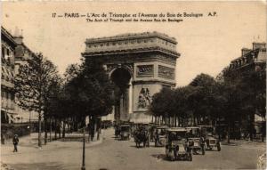 CPA Paris 16e Paris-L'Arc de Triomphe et l'Avenue du Bois de Boulogne (313558)