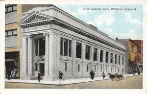 Ottumwa Iowa~First National Bank~Man Crosses Street~Store Next Door~1916 PC 