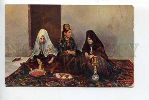 424318 PALESTINE BETHLEHEM woman in native dress Vintage postcard