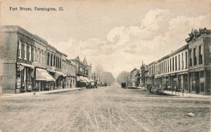 Farmington IL Fort Street Storefronts Horse & Wagons, Postcard