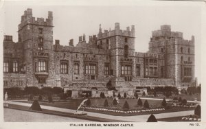 WINDSOR CASTLE, ITALIAN GARDENS, Berkshire - Vintage POSTCARD (Photo)