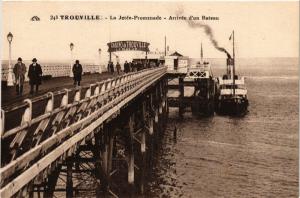 CPA TROUVILLE - La Jetee Promenade (276392)