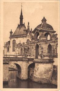 BR72745 chateau de chantilly entree pricipale de la chapelle france